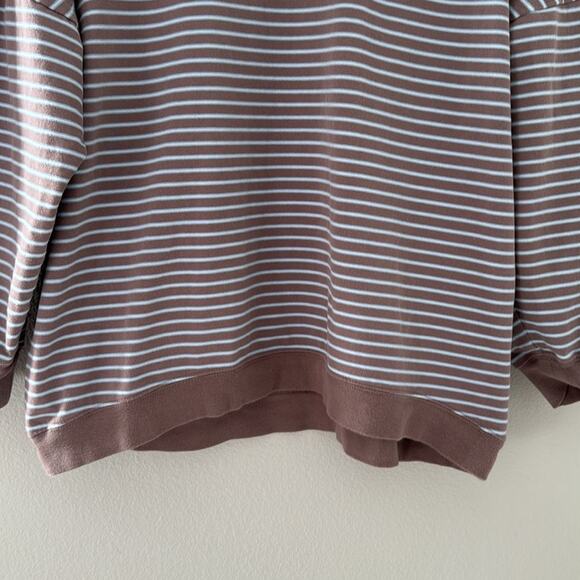 Zyia Dust Stripe Crewneck Sweatshirt Size Medium - Picture 7 of 10